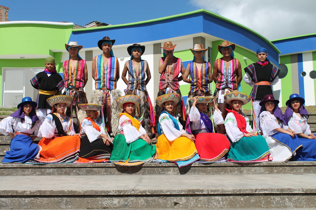 grupo-de-danzas-sentimiento-andino-iemcp 20292198544 l.jpg