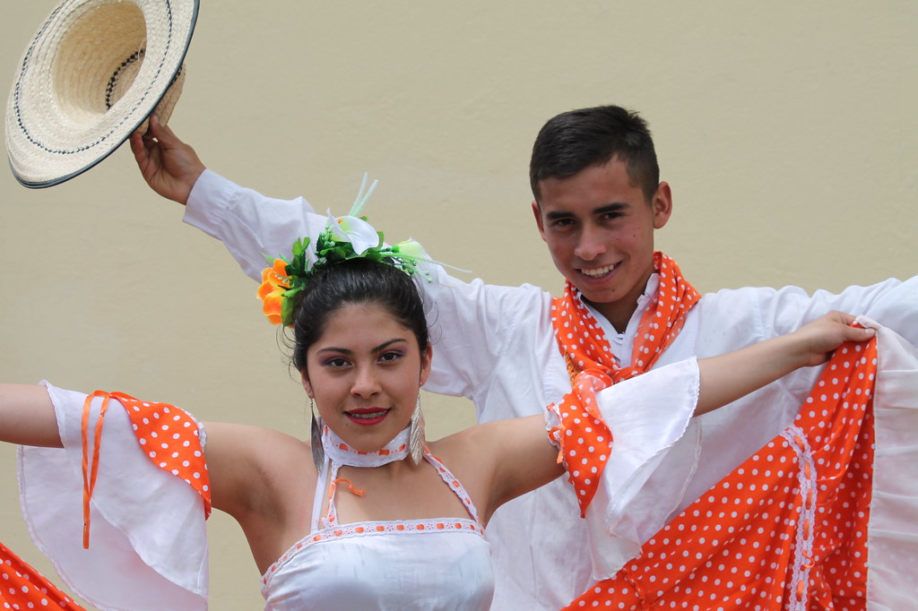 grupo-de-danzas-sentimiento-andino-iemcp 20293334973 l.jpg