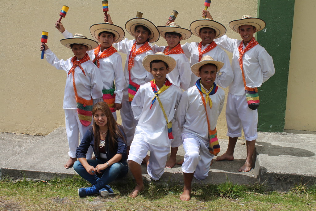 grupo-de-danzas-sentimiento-andino-iemcp 20293423033 l.jpg