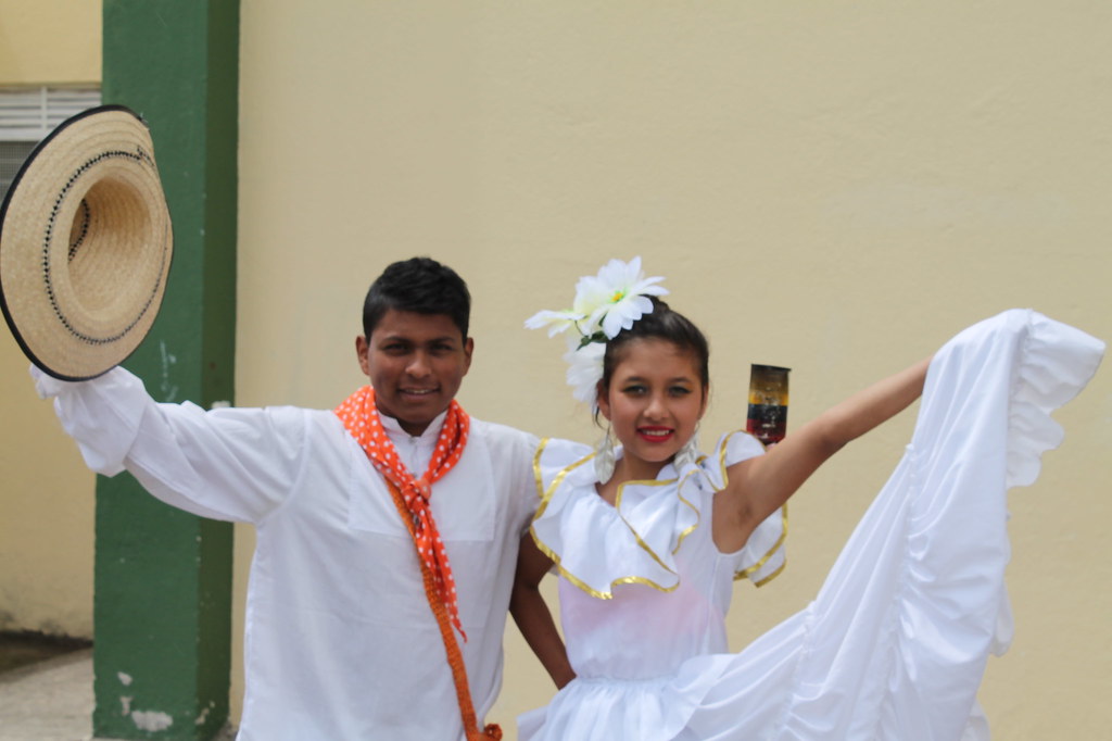 grupo-de-danzas-sentimiento-andino-iemcp 20727614109 l.jpg