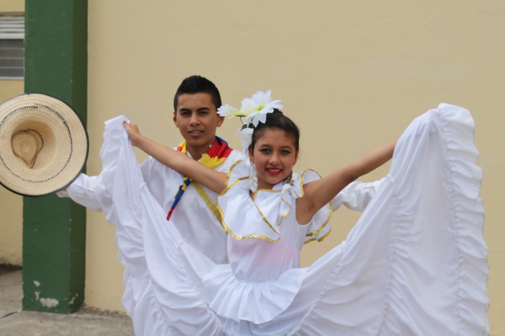 grupo-de-danzas-sentimiento-andino-iemcp 20888088706 l.jpg