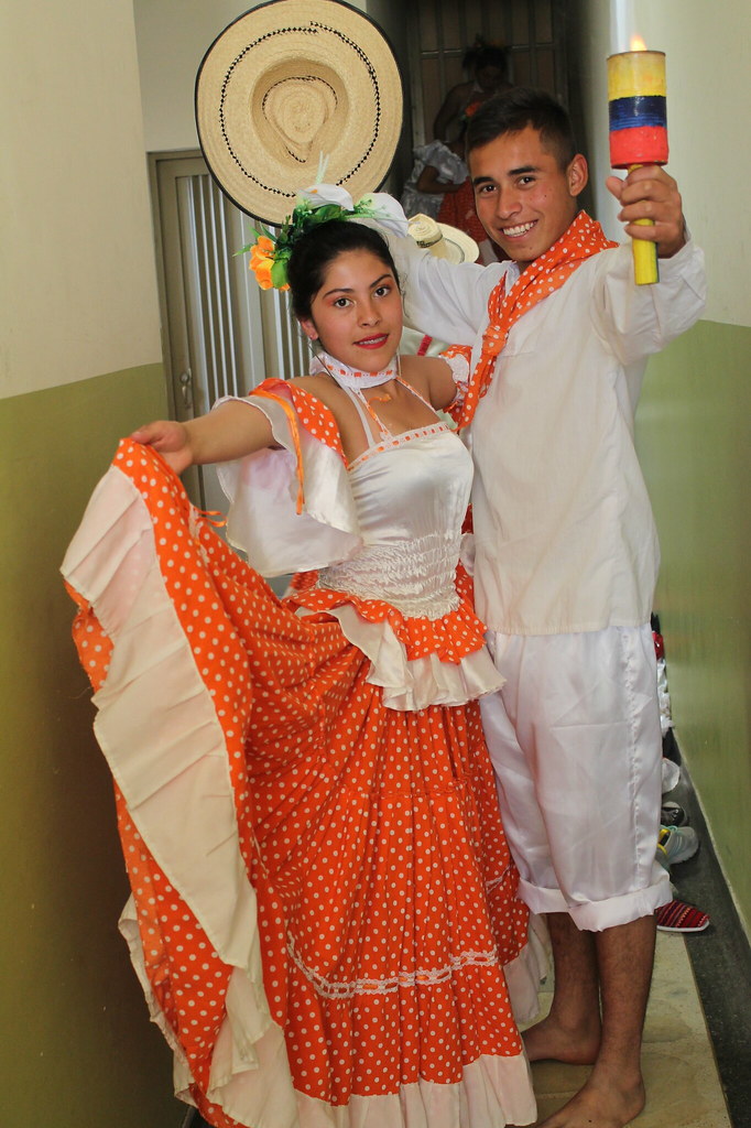 grupo-de-danzas-sentimiento-andino-iemcp 20921755411 l.jpg